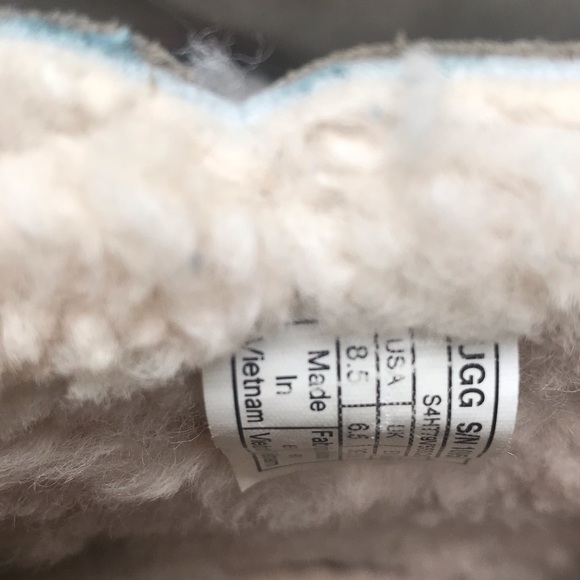 UGG BOOTS - Picture 10 of 11